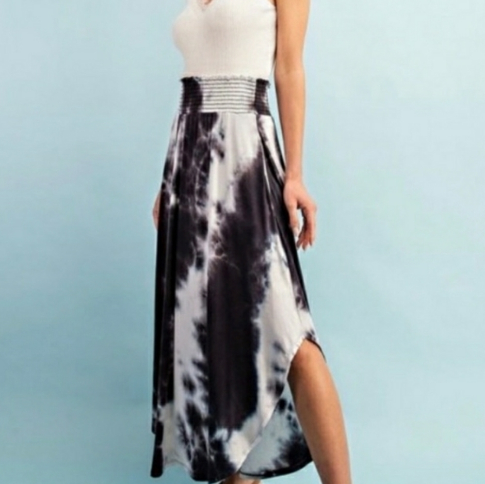 Tie Dye Maxi Skirt with Side Pockets - Picture 2 of 6